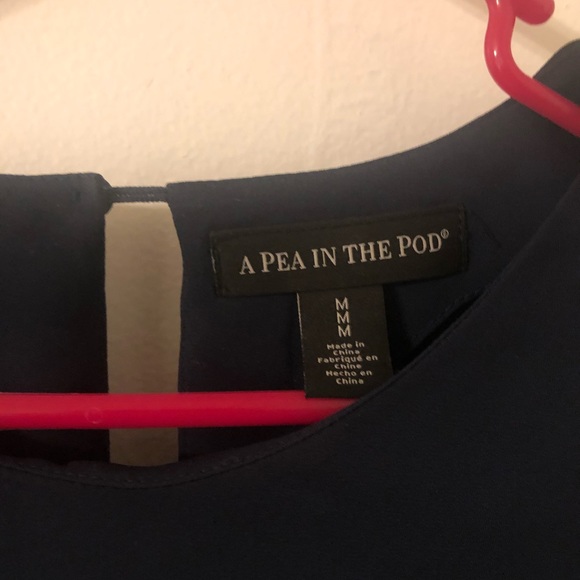 A Pea in The Pod Navy Blue maternity dress shirt - Picture 2 of 3